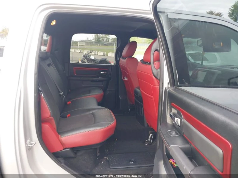 Dodge RAM 1500 5.7L V-8 VVT, 395HP 4X4 Drive, снимка 13 - Автомобили и джипове - 53057392