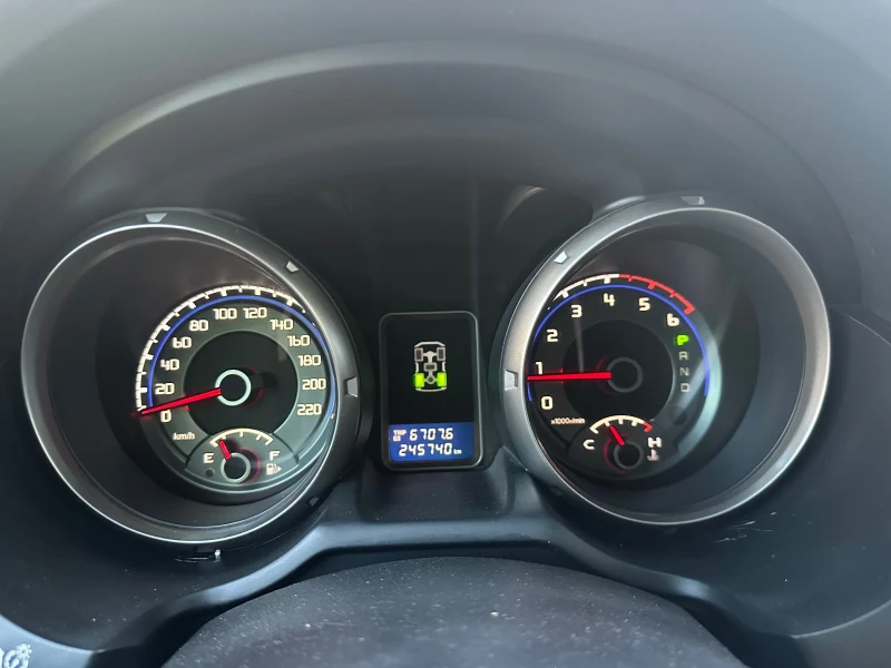 Mitsubishi Pajero, снимка 16 - Автомобили и джипове - 53234047