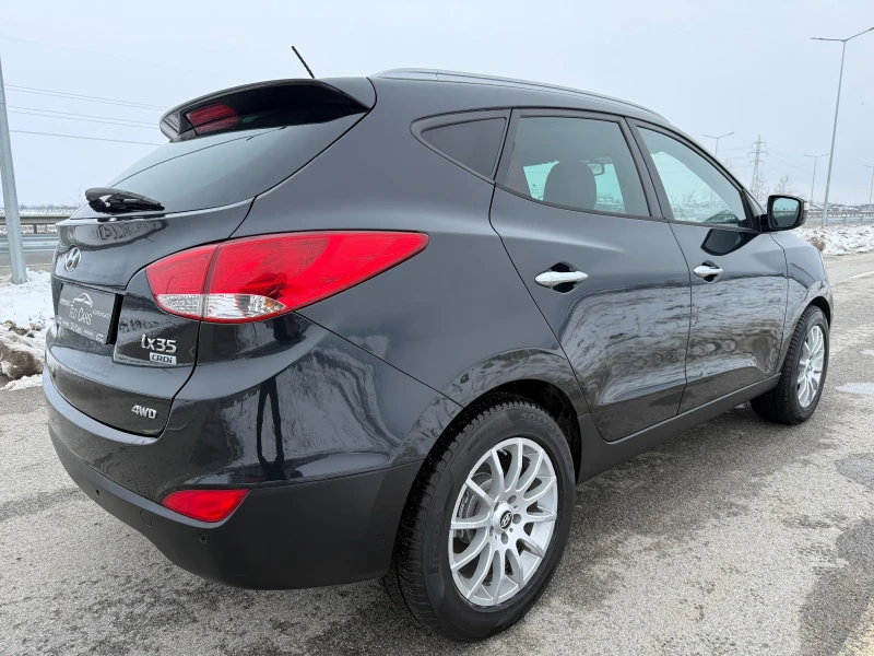 Hyundai IX35 2.0 CRDi / 4WD / 4X4 / KOJA / PODGREV / PARKTRONIC, снимка 7 - Автомобили и джипове - 53342946