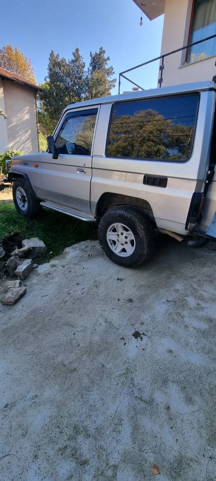 Toyota Land cruiser J70, снимка 3 - Автомобили и джипове - 48178509