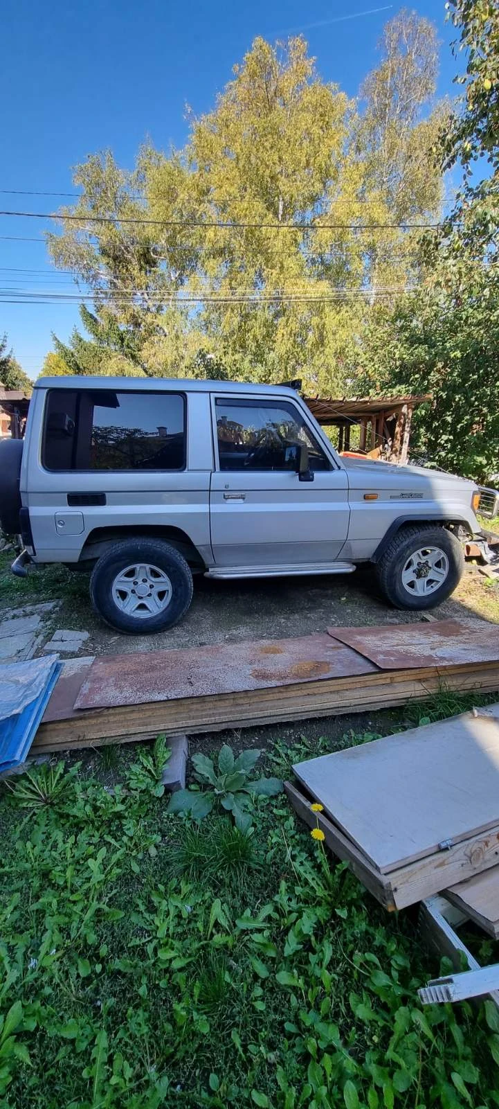 Toyota Land cruiser J70, снимка 5 - Автомобили и джипове - 48178509