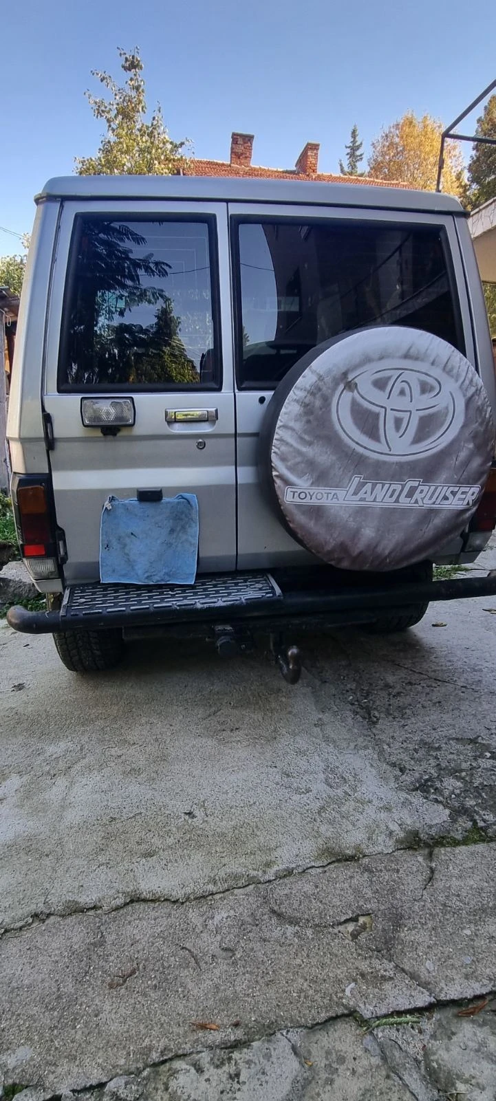 Toyota Land cruiser J70, снимка 2 - Автомобили и джипове - 48178509