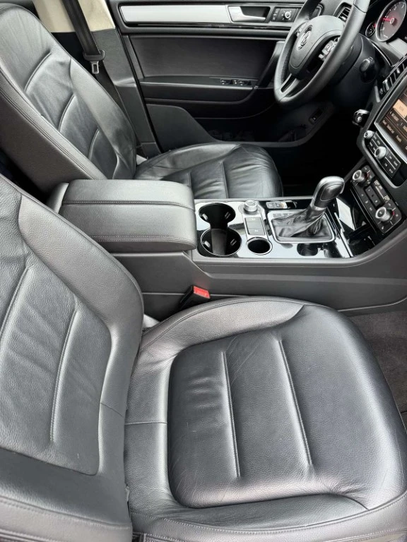 VW Touareg 262kc / 8at /3 tdi - изображение 6