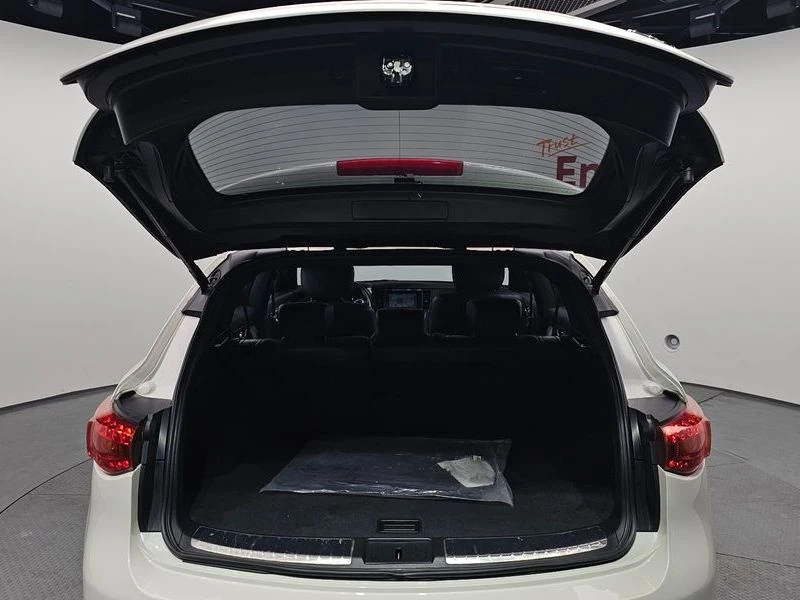 Infiniti QX70 ПОДГРЕВ* ОБДУХВАНЕ, снимка 17 - Автомобили и джипове - 55975631