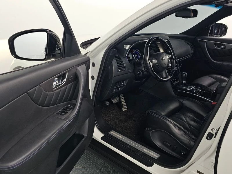 Infiniti QX70 ПОДГРЕВ* ОБДУХВАНЕ, снимка 11 - Автомобили и джипове - 55975631