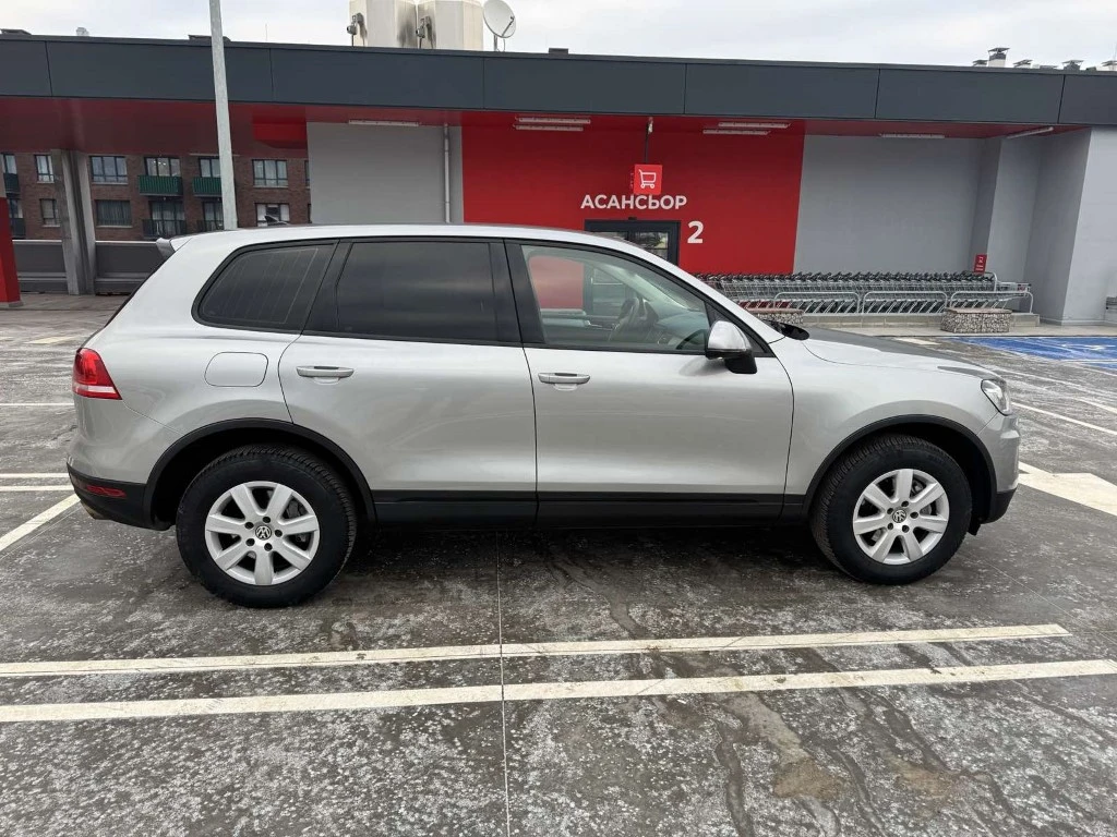 VW Touareg 262kc / 8at /3 tdi - изображение 3