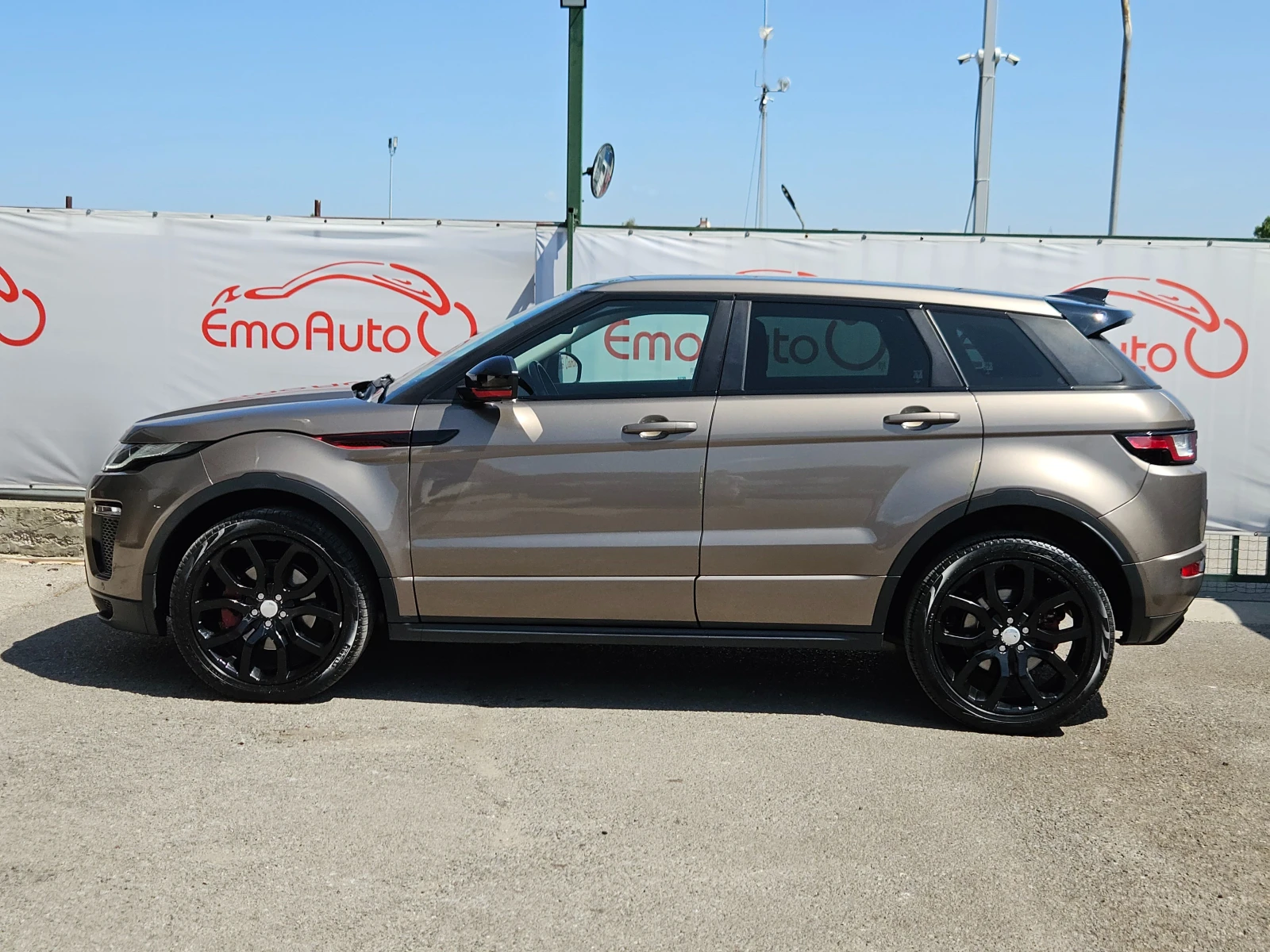 Land Rover Range Rover Evoque 2.0D/Dynamic/4X4/150ks/LED/NAVI/БЛУТУТ/EURO 6B/ТОП - изображение 6