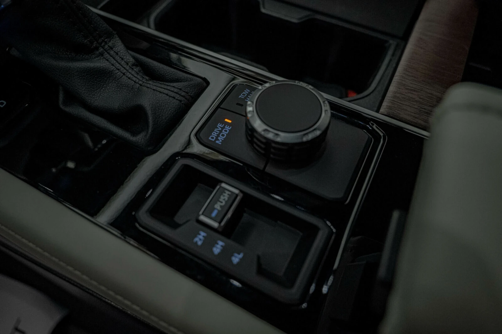 Toyota Sequoia Capstone/JBL/6+ 1//Panorama/HuD/Virtual/L | Mobile.bg   12