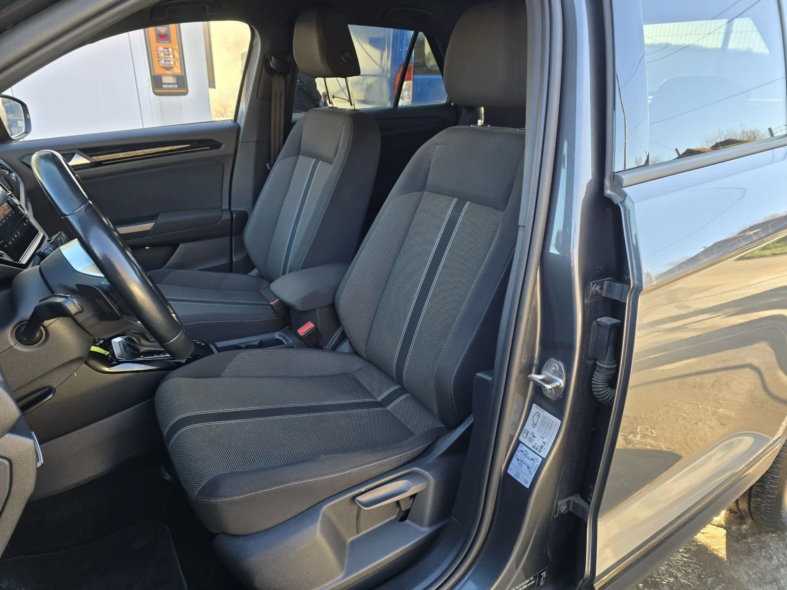 VW T-Roc 2.0TDI 150к.с DSG STYLE  - изображение 9