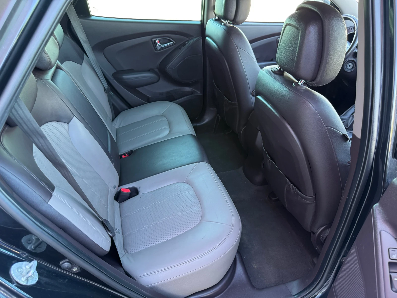 Hyundai IX35 2.0 CRDi / 4WD / 4X4 / KOJA / PODGREV / PARKTRONIC | Mobile.bg � ����������� 13