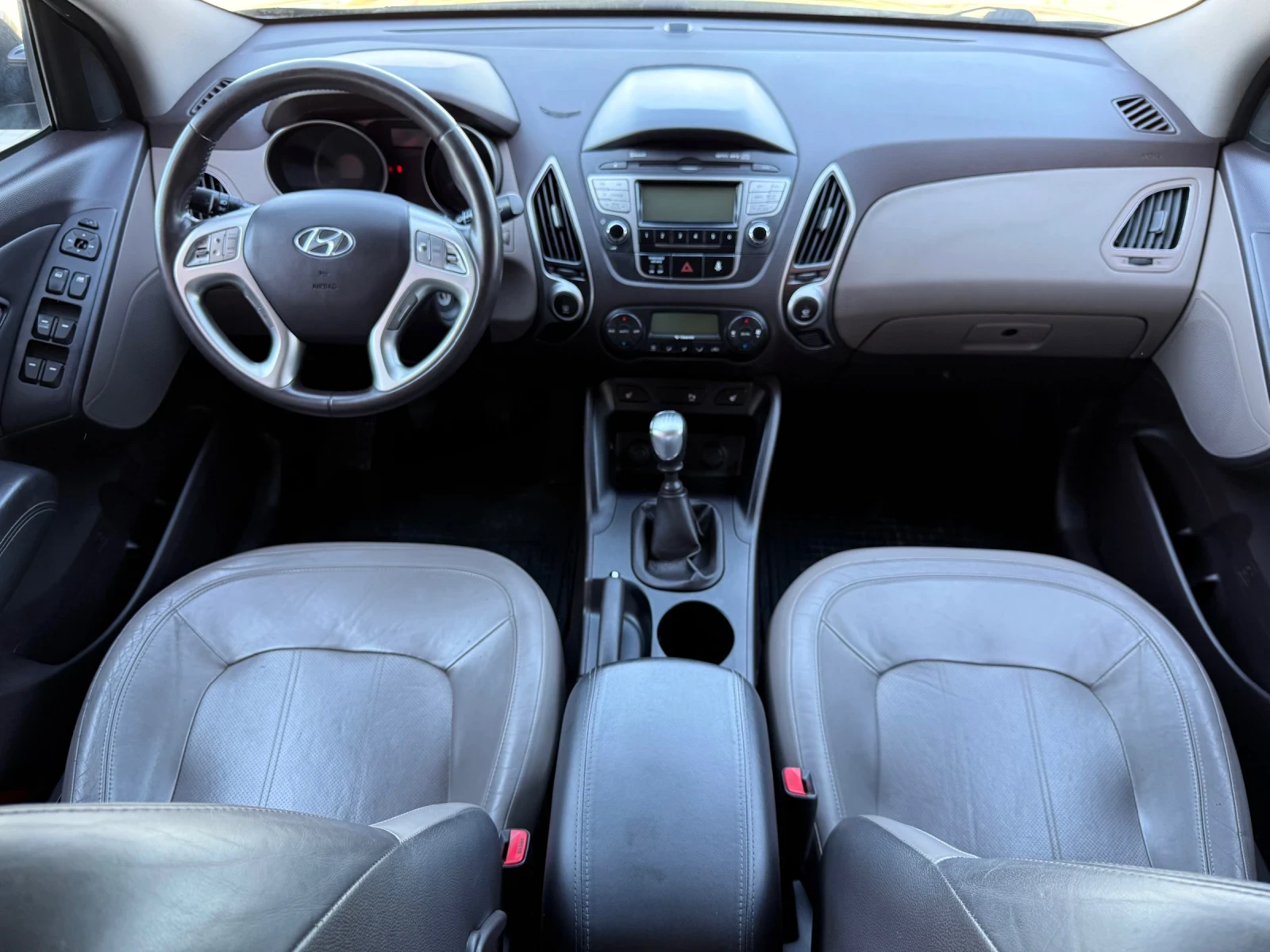 Hyundai IX35 2.0 CRDi / 4WD / 4X4 / KOJA / PODGREV / PARKTRONIC | Mobile.bg � ����������� 8