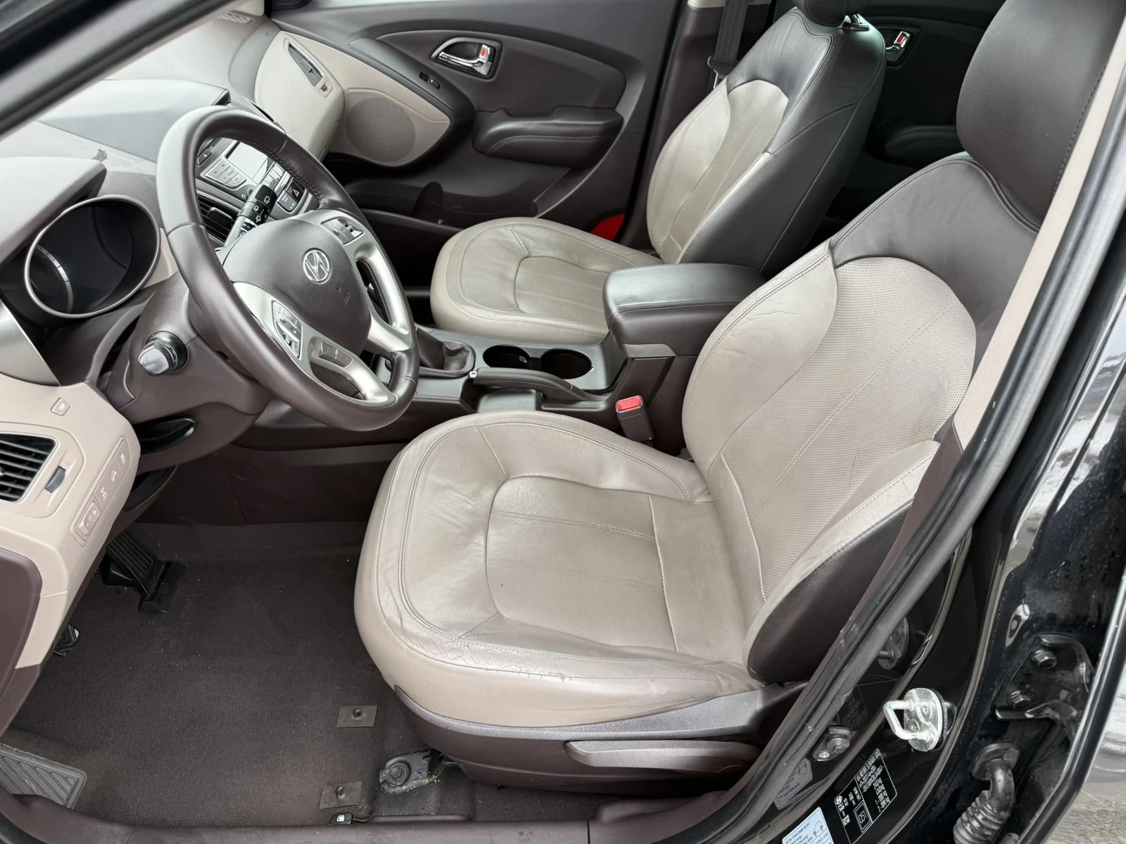 Hyundai IX35 2.0 CRDi / 4WD / 4X4 / KOJA / PODGREV / PARKTRONIC - изображение 10