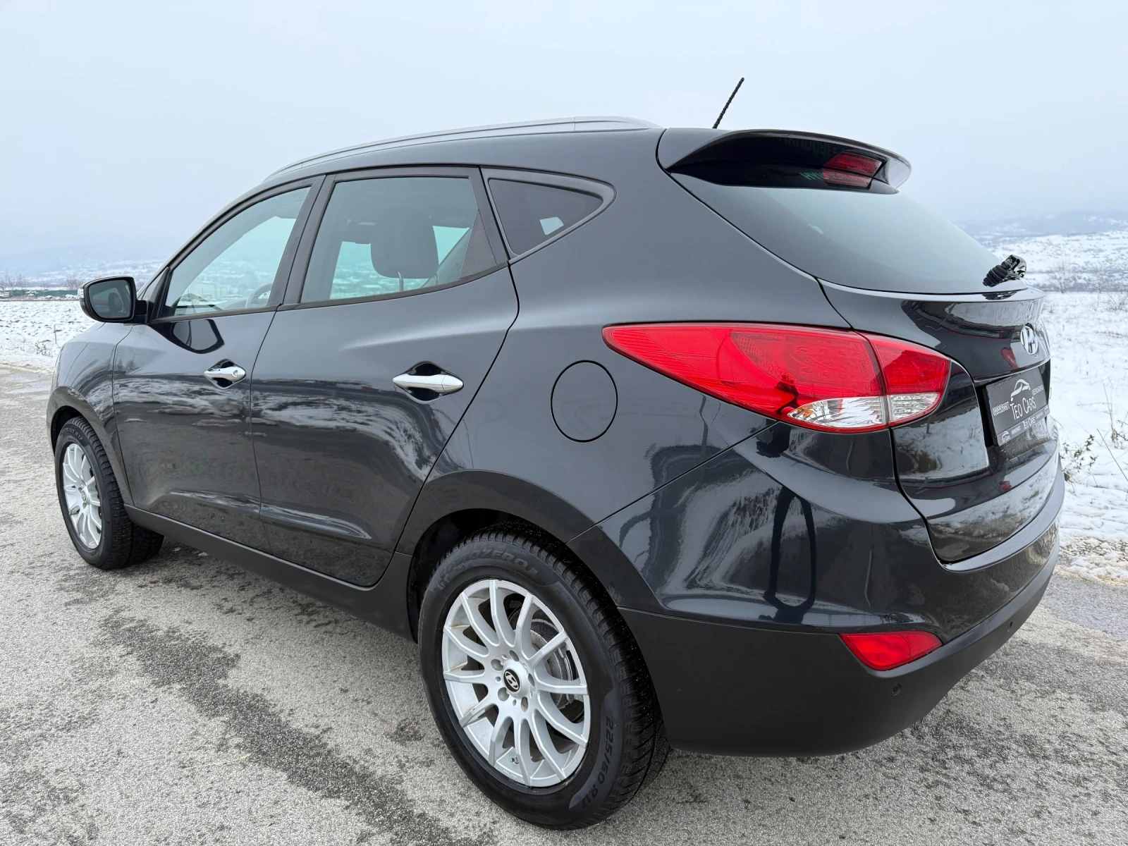 Hyundai IX35 2.0 CRDi / 4WD / 4X4 / KOJA / PODGREV / PARKTRONIC - изображение 5