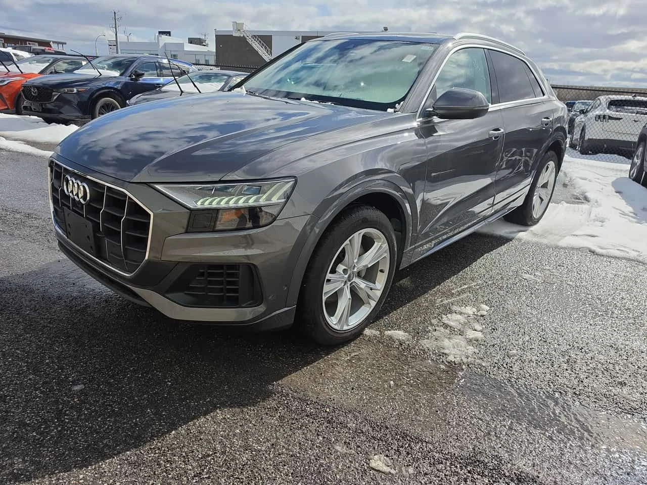 Audi Q8 Technik/CARFAX/HUD/B&O/360 CAM/PANO/ОБДУХВАНЕ | Auto.bg — изображение 1