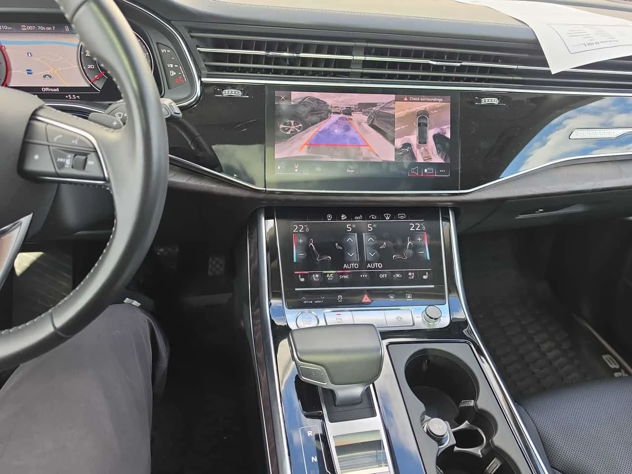 Audi Q8 Technik/CARFAX/HUD/B&O/360 CAM/PANO/ОБДУХВАНЕ, снимка 9 - Автомобили и джипове - 53929855