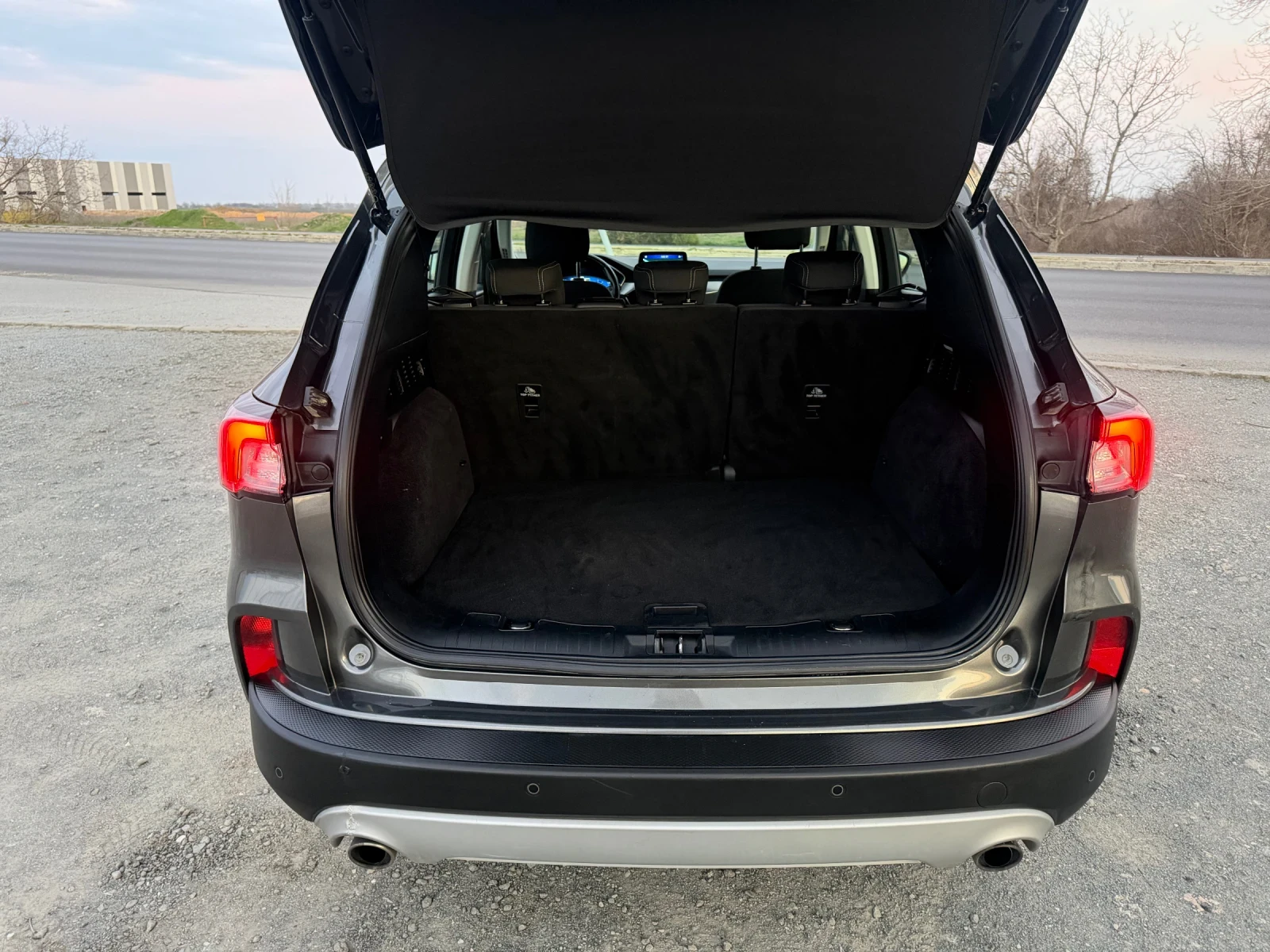 Ford Kuga 2.0 - 190 / 4Х4 / АВТОМАТИК / ЕВРО6 / ЗАДНА КАМЕРА, снимка 15 - Автомобили и джипове - 53990254