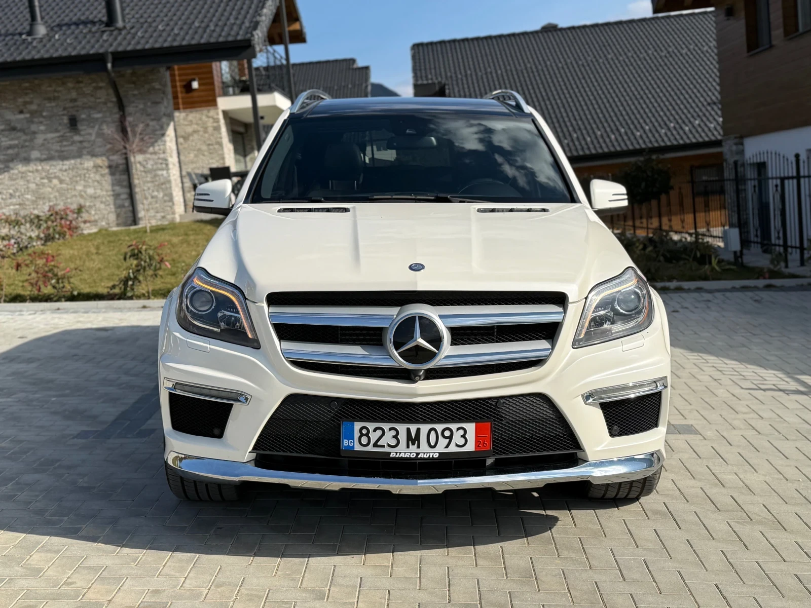 Mercedes-Benz GL 350 AMG/PANORAMA/DISTRONIK/360/KEYLESS/SOFT CLOSE, снимка 3 - Автомобили и джипове - 54001707