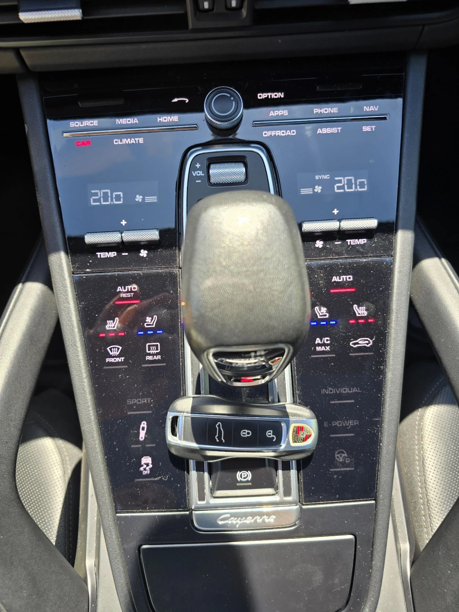 Porsche Cayenne S/BURMESTER/PANO/21/AIR, снимка 13 - Автомобили и джипове - 54329509