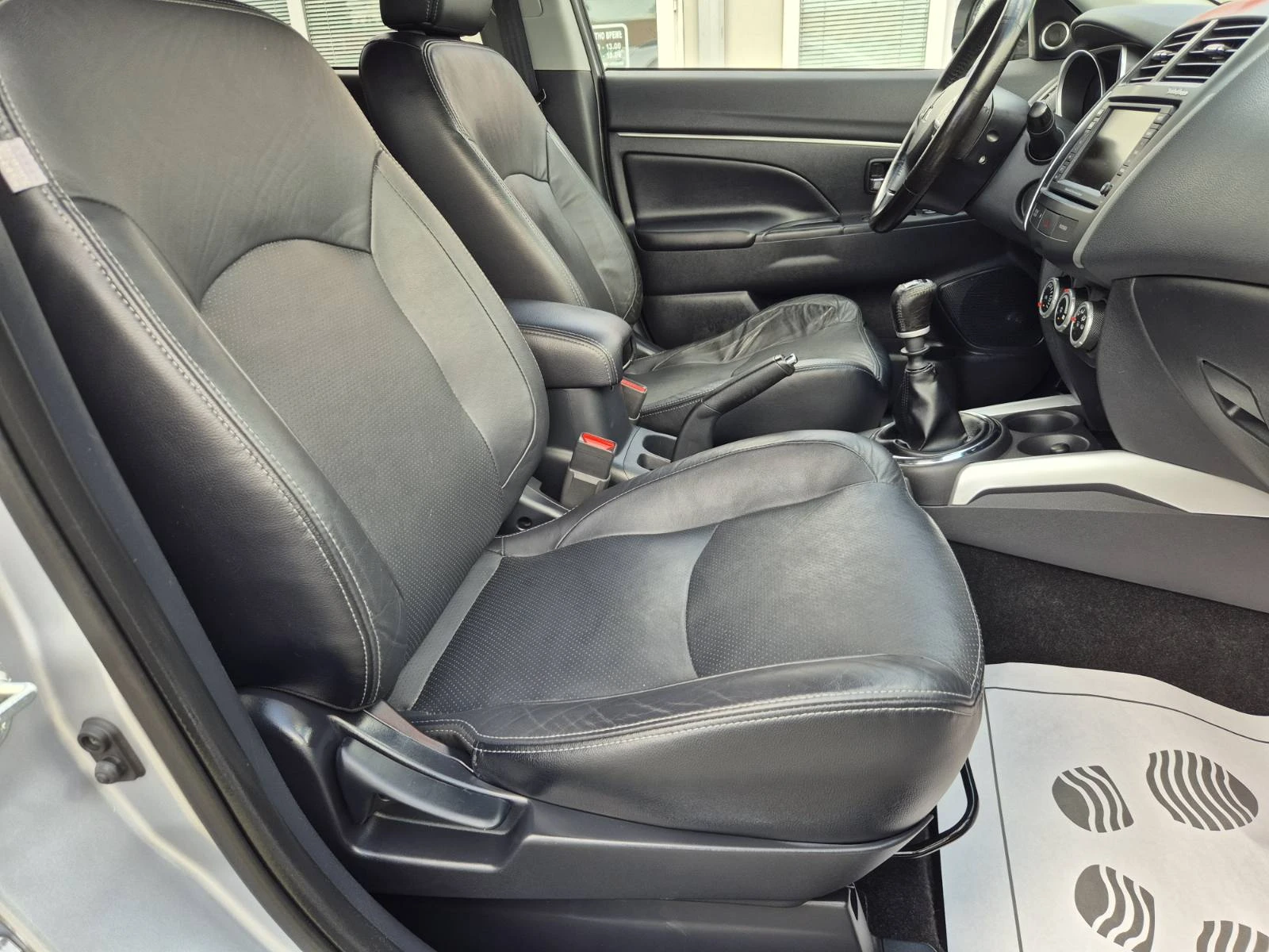 Mitsubishi ASX 1.8D-150кс-ПАНОРАМА-173000км, снимка 11 - Автомобили и джипове - 54703118