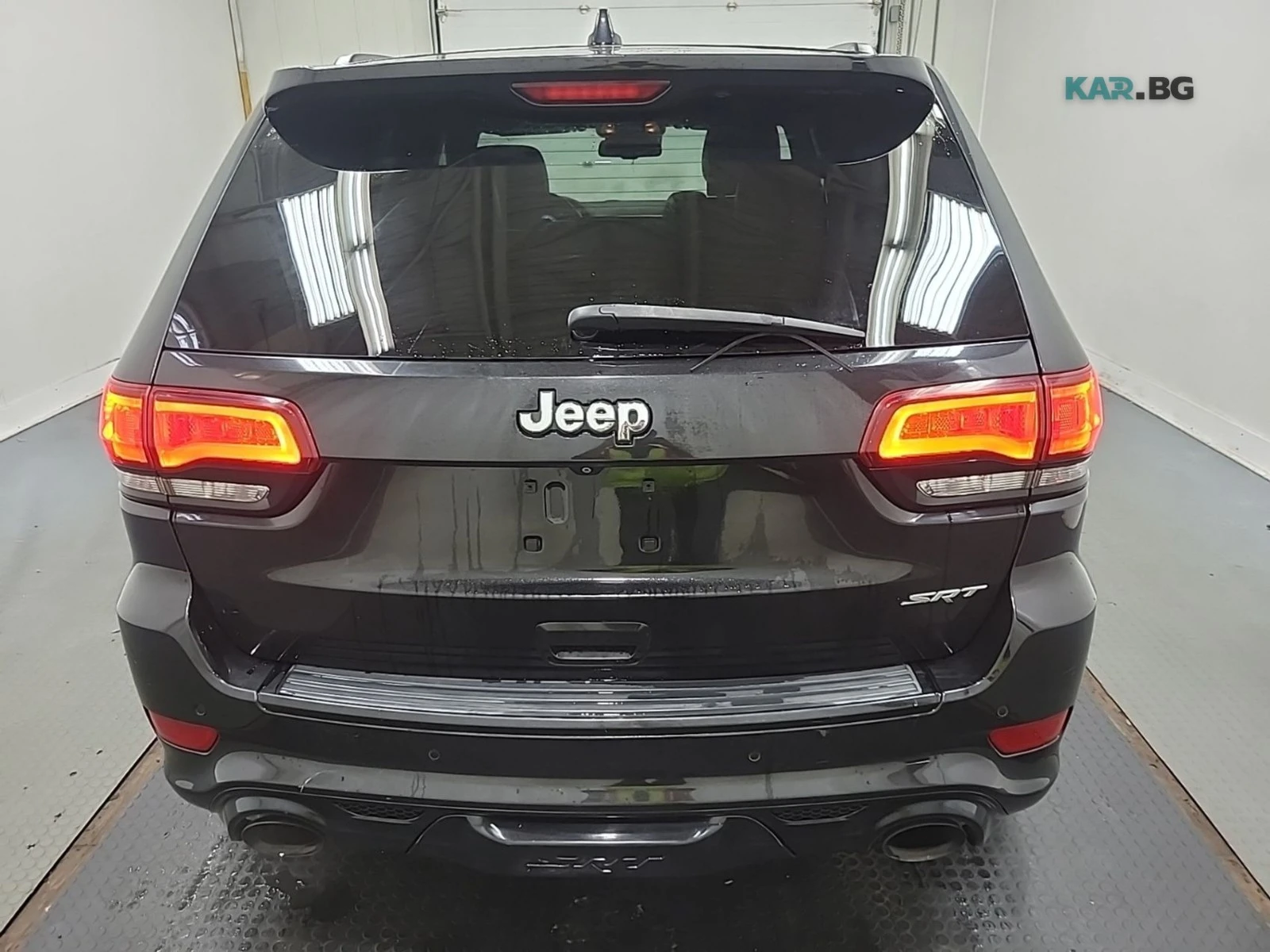 Jeep Grand cherokee SRT Автокредит Цена до България, снимка 5 - Автомобили и джипове - 54959450