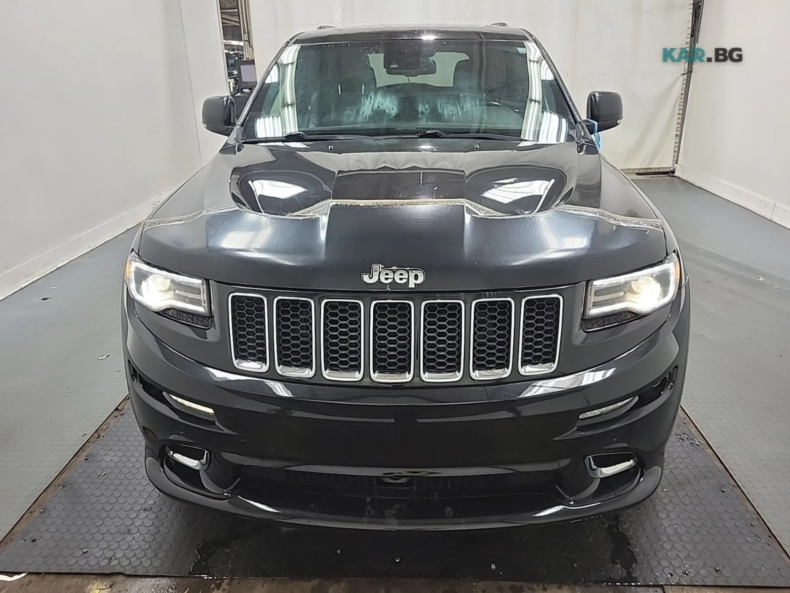 Jeep Grand cherokee SRT Автокредит Цена до България, снимка 2 - Автомобили и джипове - 54959450