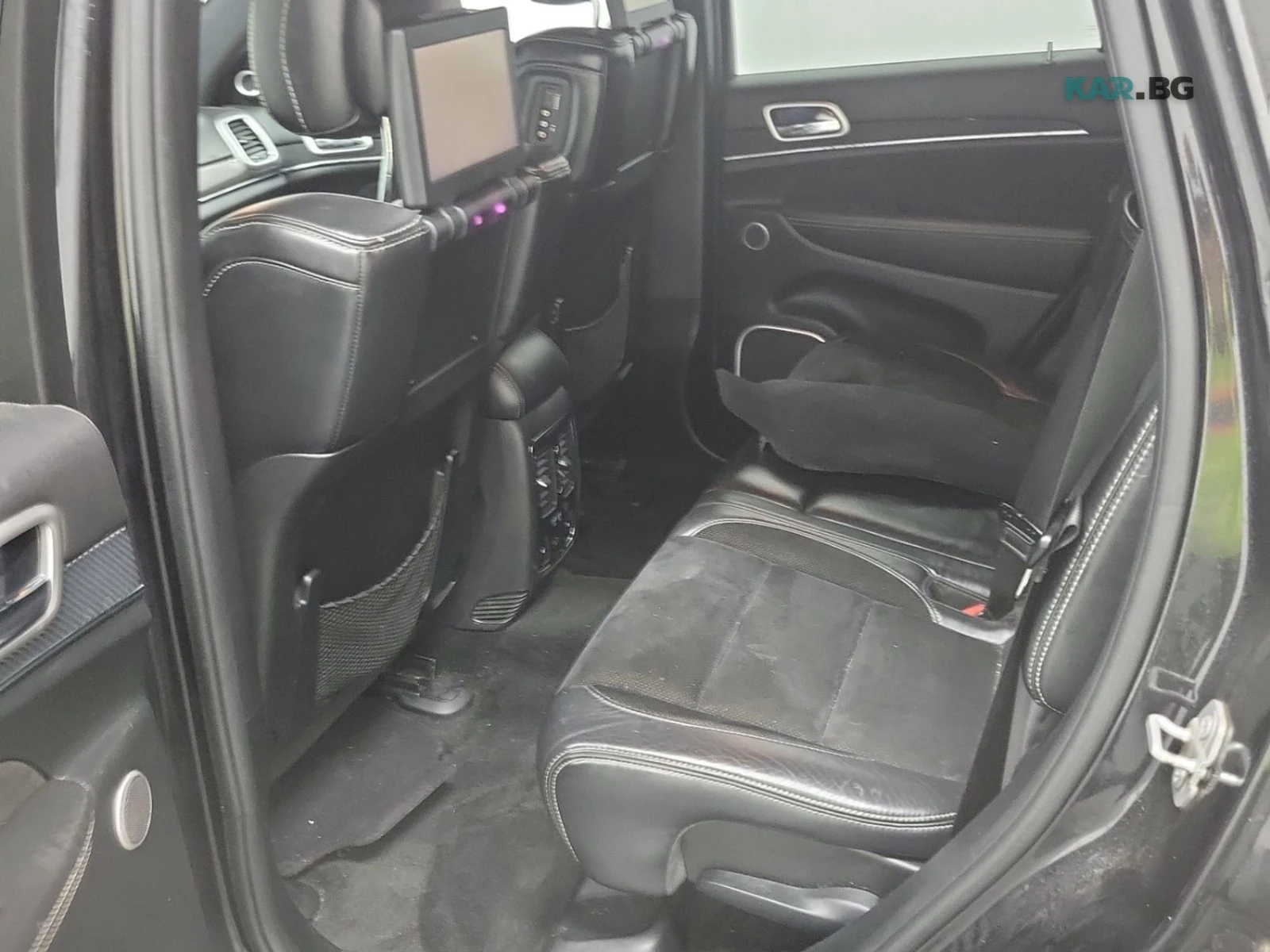 Jeep Grand cherokee SRT Автокредит Цена до България, снимка 14 - Автомобили и джипове - 54959450