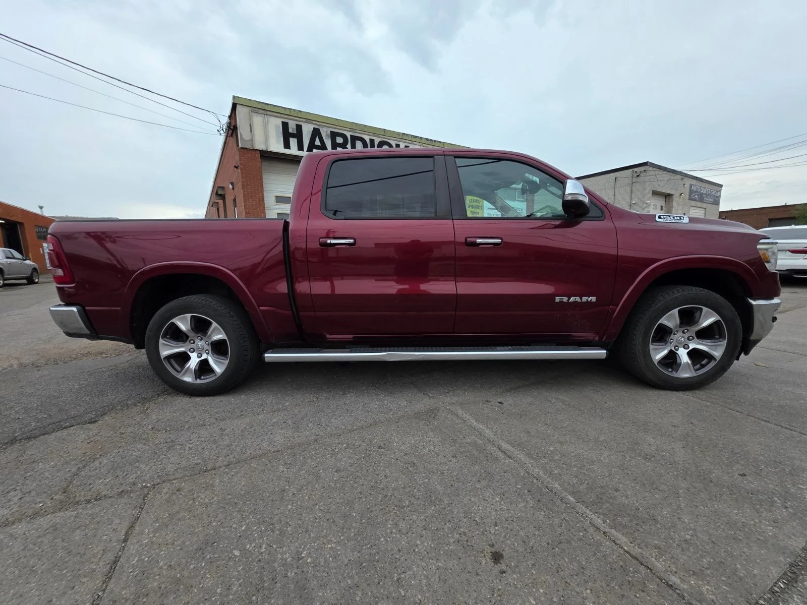 Dodge RAM 1500  Laramie  / ОБДУХВАНЕ / CARFAX / АВТОКРЕДИТ  , снимка 3 - Автомобили и джипове - 55875980