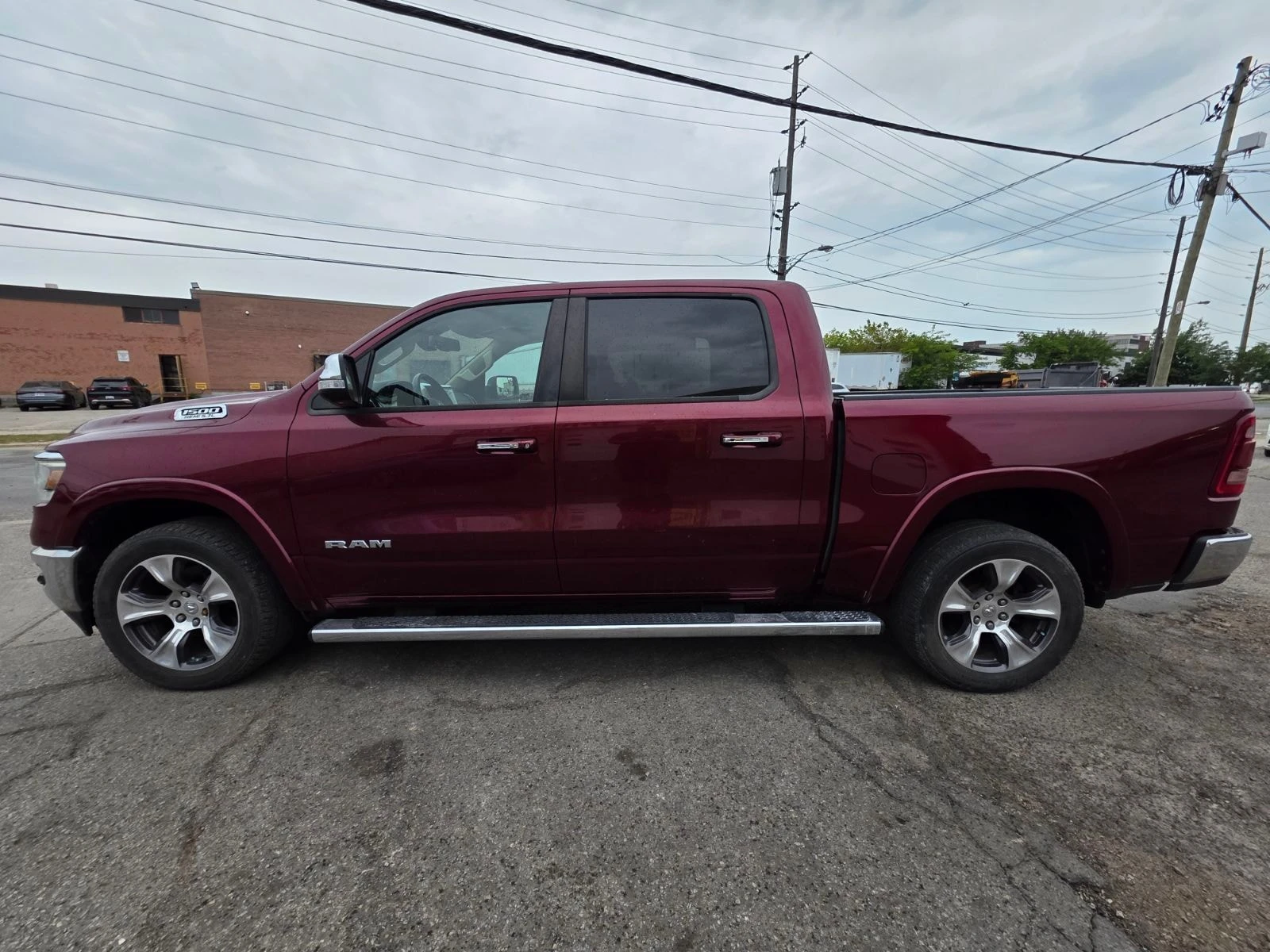 Dodge RAM 1500  Laramie  / ОБДУХВАНЕ / CARFAX / АВТОКРЕДИТ  , снимка 2 - Автомобили и джипове - 55875980
