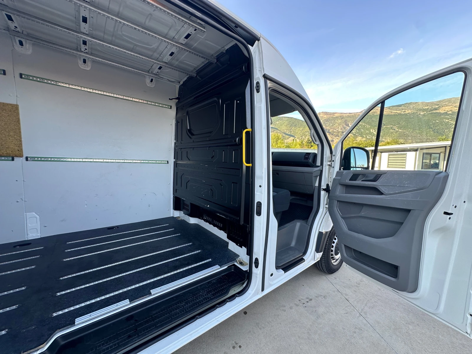 VW Crafter 2-Броя!XXL!FULL!LED!EURO6! - изображение 8