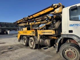        Peterbilt Putzmeister 32 