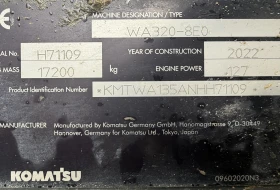 Челен товарач Komatsu W320, снимка 9 - Индустриална техника - 53642318