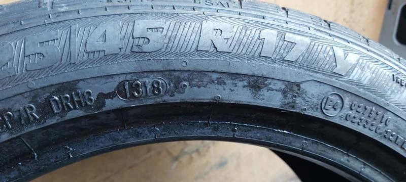 Гуми Летни 225/45R17, снимка 8 - Гуми и джанти - 31359327