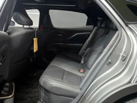 Toyota Crown 2.5 Хибрид 4x4, снимка 10