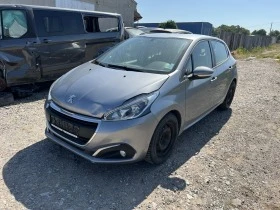 Peugeot 208 1.2i - изображение 1