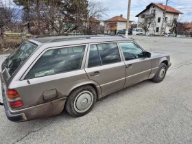 Mercedes-Benz 124 Е 300, снимка 4