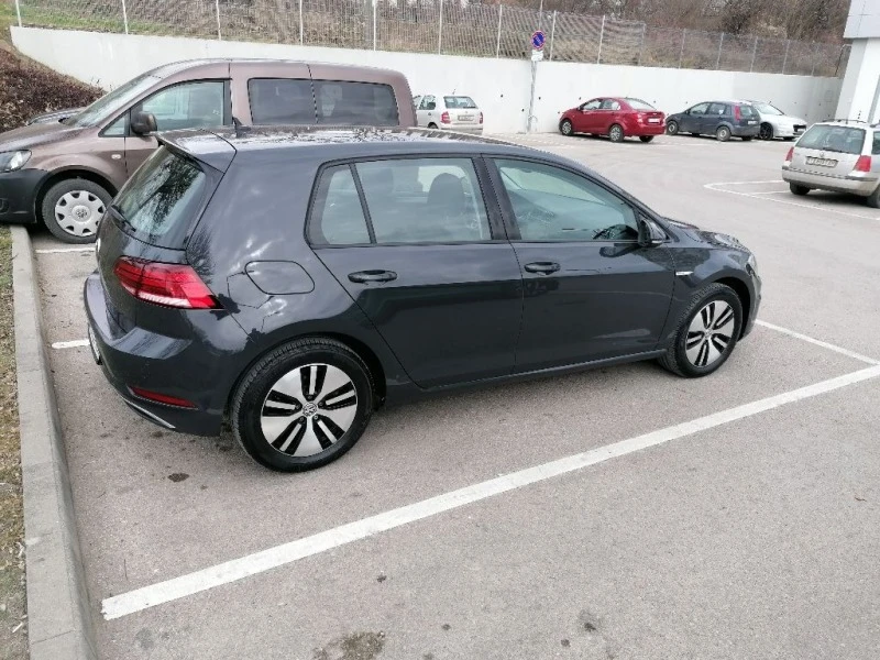 VW Golf 7.5 E-GOLF 13.08.2020g, снимка 4 - Автомобили и джипове - 39780404