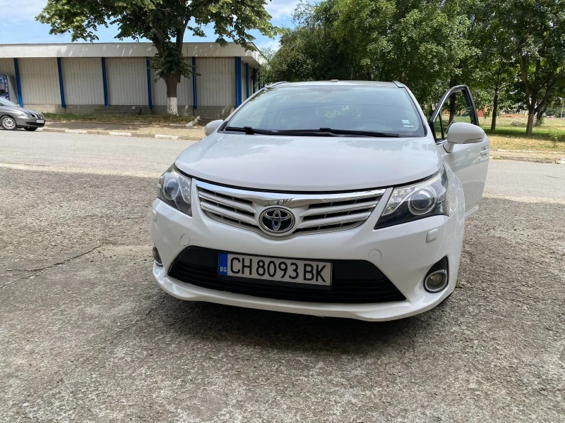 Toyota Avensis 2.2 D-4-D, снимка 5 - Автомобили и джипове - 46432061