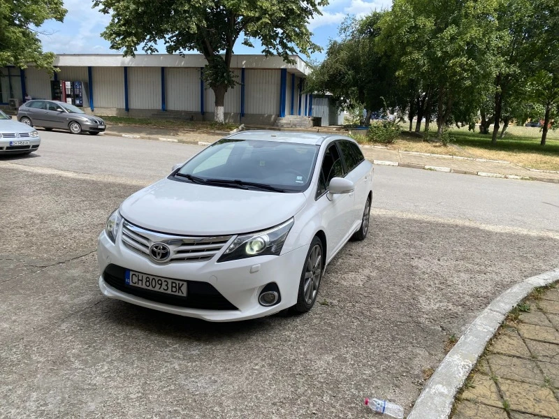 Toyota Avensis 2.2 D-4-D, снимка 4 - Автомобили и джипове - 46432061