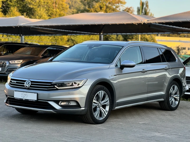 VW Alltrack Passat 2.0TDI 4MOTION LED FullAssist PANO NAVI, снимка 2 - Автомобили и джипове - 46854017