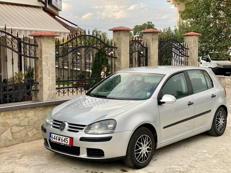 VW Golf 1.6 Климатроник, снимка 1 - Автомобили и джипове - 47201392