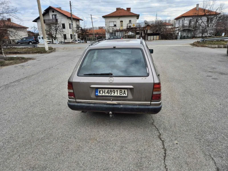 Mercedes-Benz 124 Е 300, снимка 2 - Автомобили и джипове - 49289910