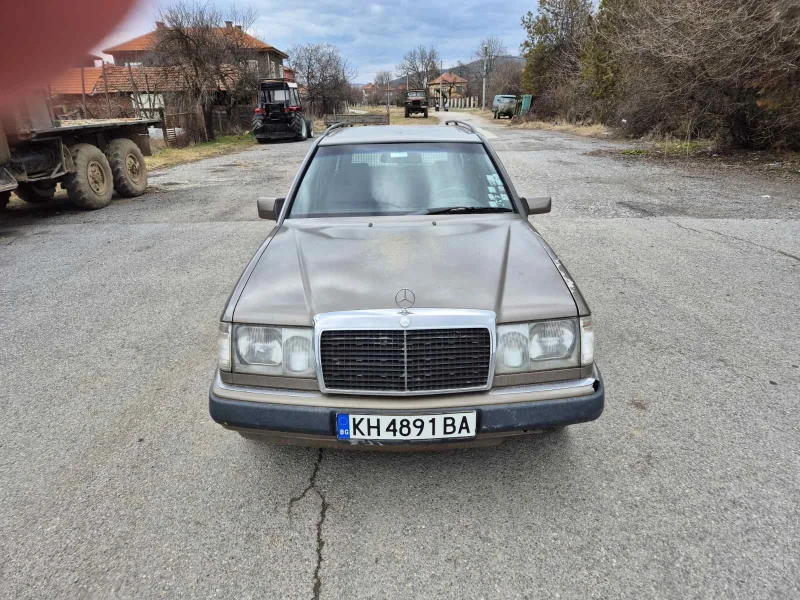 Mercedes-Benz 124 Е 300, снимка 1 - Автомобили и джипове - 49289910