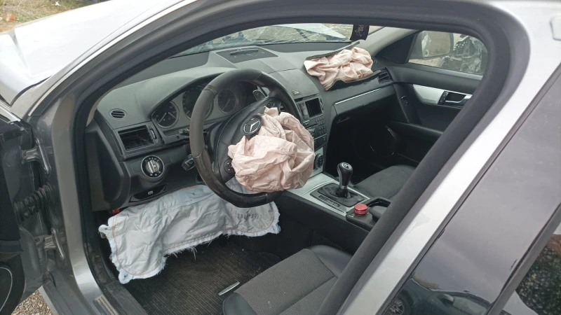 Mercedes-Benz C 320 3.2CDI тип мотор 642960, снимка 11 - Автомобили и джипове - 49649552