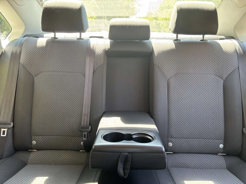 VW Passat, снимка 4 - Автомобили и джипове - 51997272