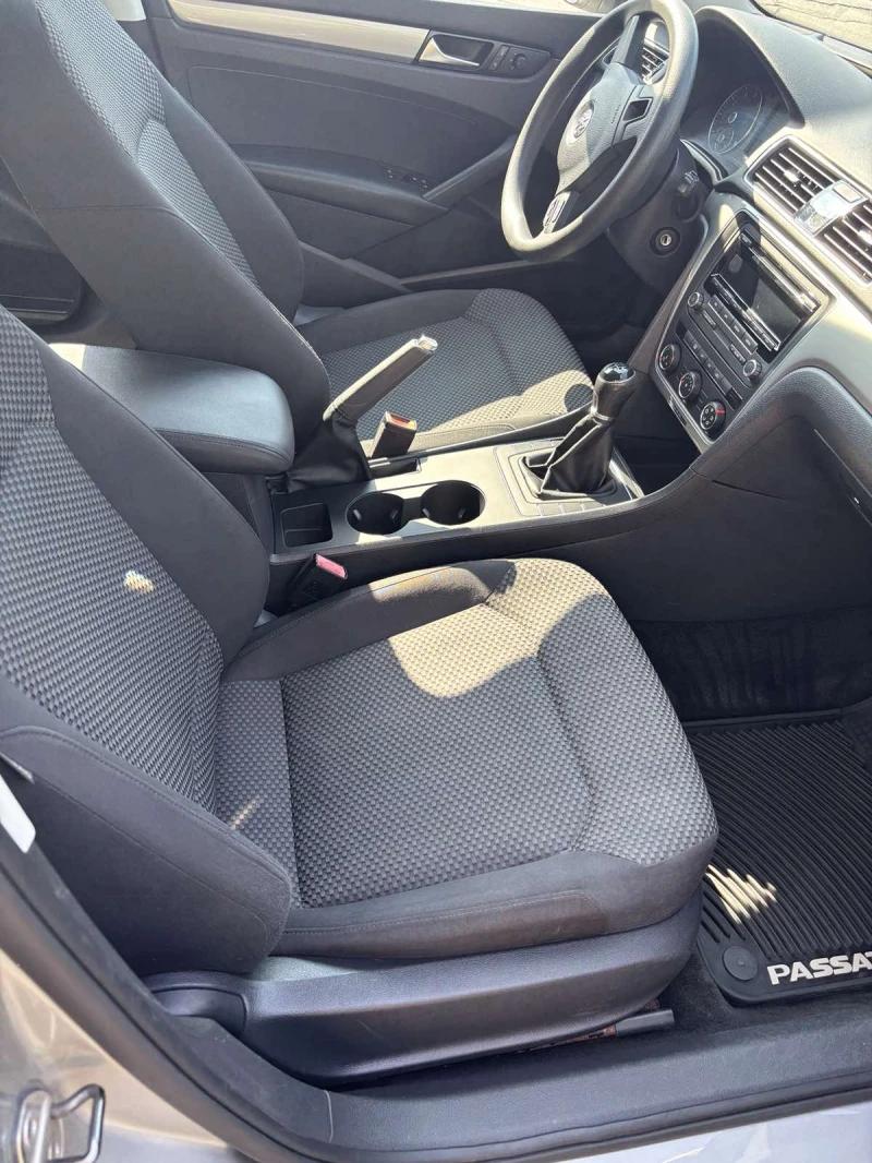 VW Passat, снимка 11 - Автомобили и джипове - 51997272
