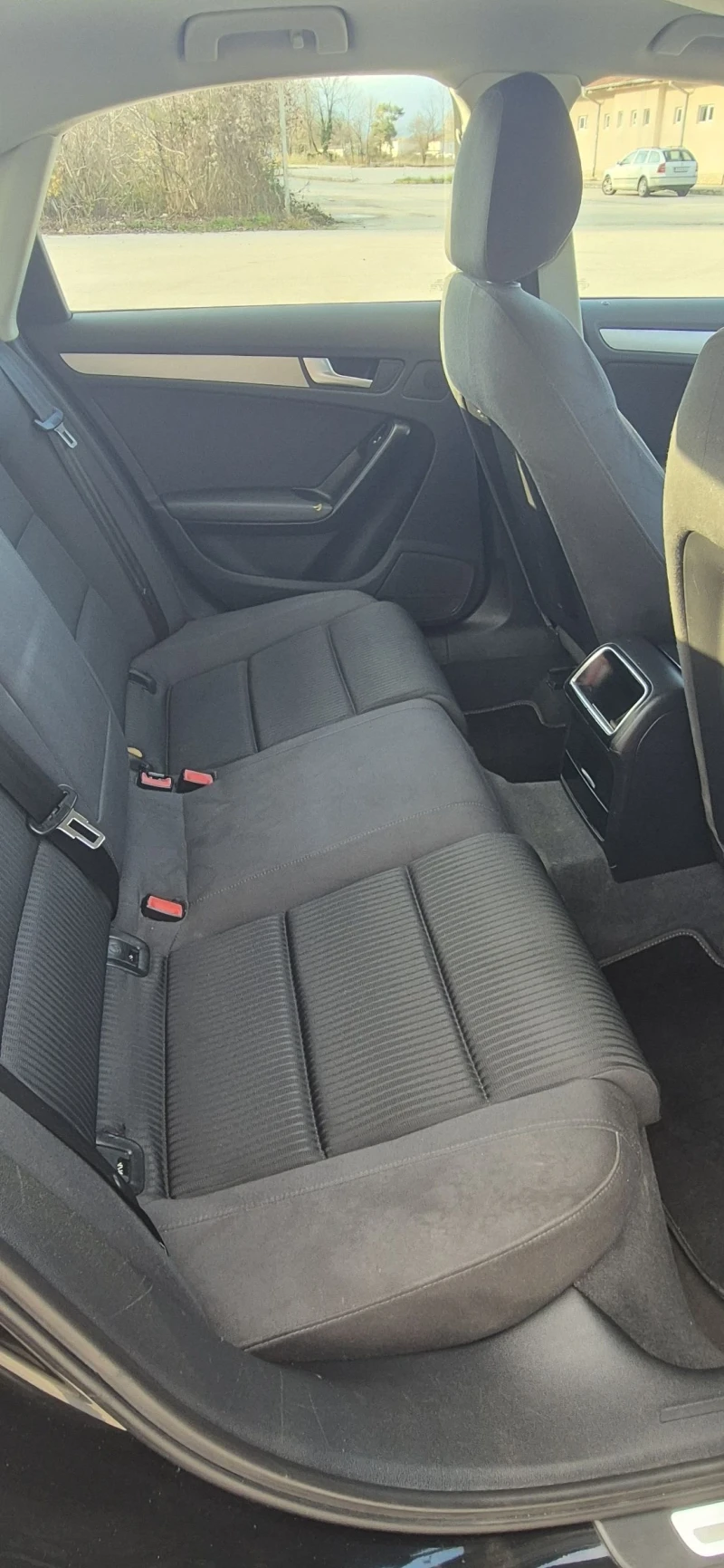 Audi A4 1.8 tfsi, снимка 6 - Автомобили и джипове - 52751901