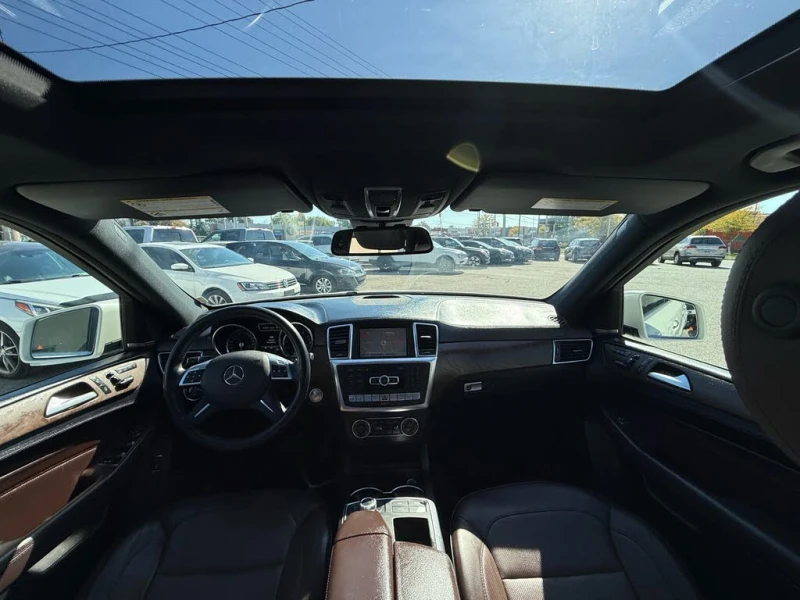 Mercedes-Benz ML 550 4MATIC* Автокредит* (Цена до БГ), снимка 14 - Автомобили и джипове - 53417000