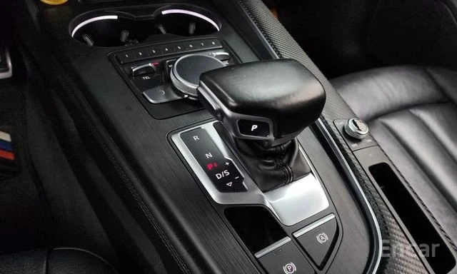 Audi A4 45 TFSI Premium | ЗАДНА КАМЕРА | KEYLESS | ШИБЕДАХ, снимка 8 - Автомобили и джипове - 53982557