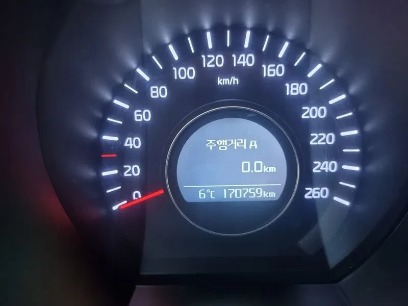 Kia K5  Lpi Deluxe, снимка 8 - Автомобили и джипове - 55921758