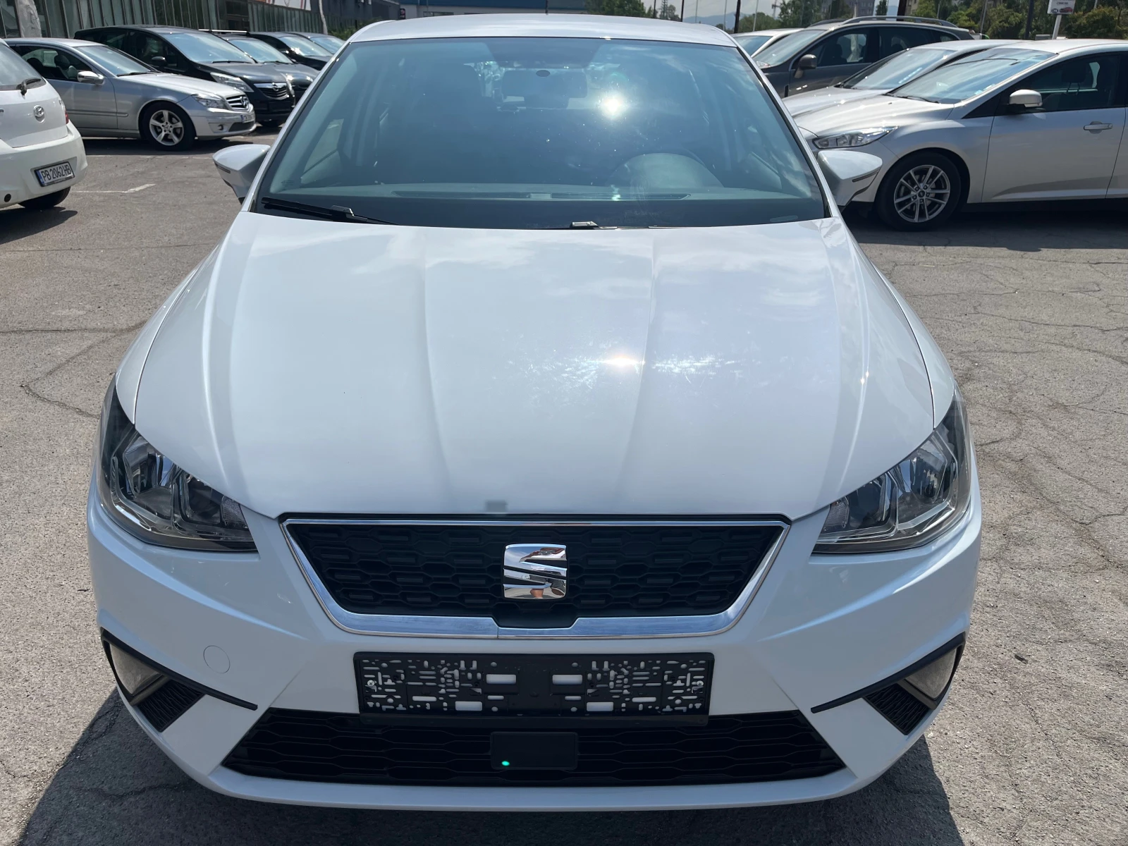 Seat Ibiza 1.6 TDI AUTOMATIC NAVI EURO 6C - изображение 2